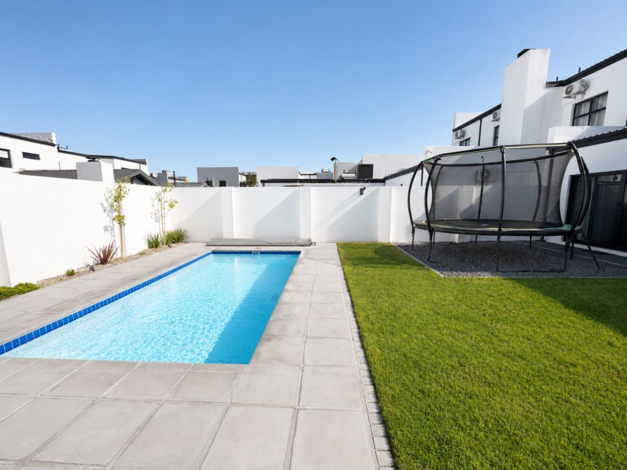 4 Bedroom Property for Sale in Sandown Western Cape